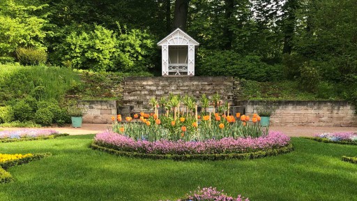 Barocker Blumengarten im Kochberger Schlosspark